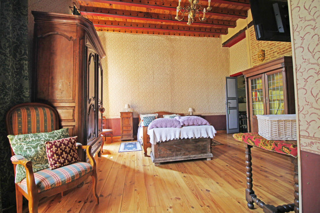 Exceptional Medieval Château with Guest Accommodation, Pool and Development Potential Near Toulouse