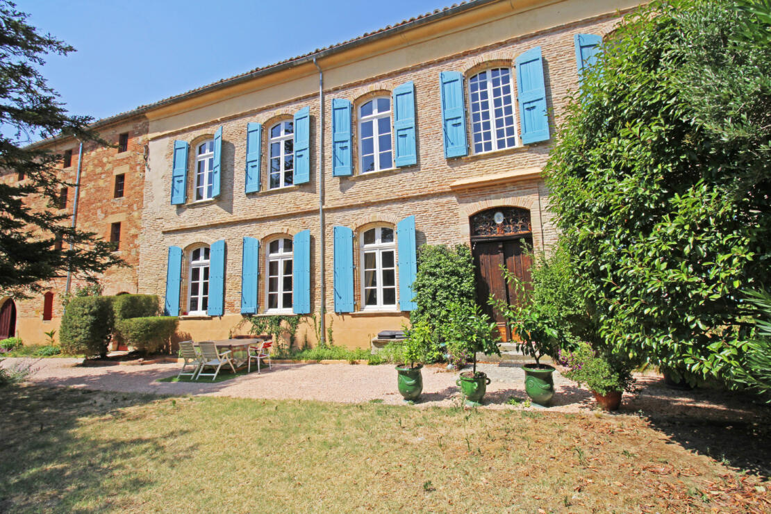 Exceptional Medieval Château with Guest Accommodation, Pool and Development Potential Near Toulouse