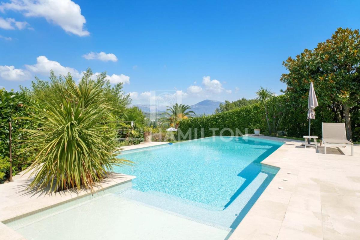 4 bedroom villa in Valbonne, Alpes-Maritimes, France