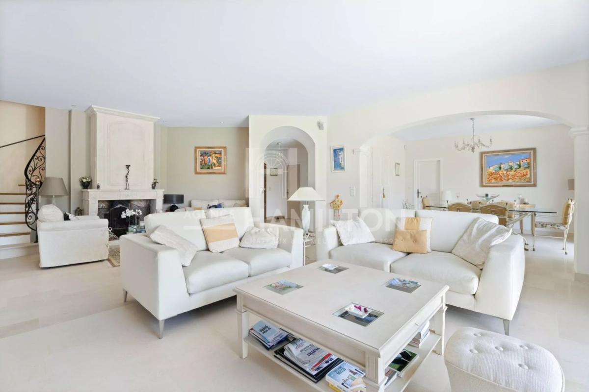 4 bedroom villa in Valbonne, Alpes-Maritimes, France