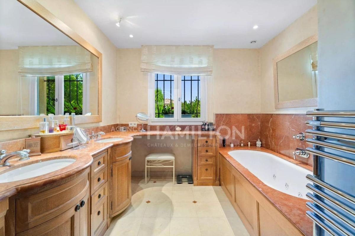 4 bedroom villa in Valbonne, Alpes-Maritimes, France