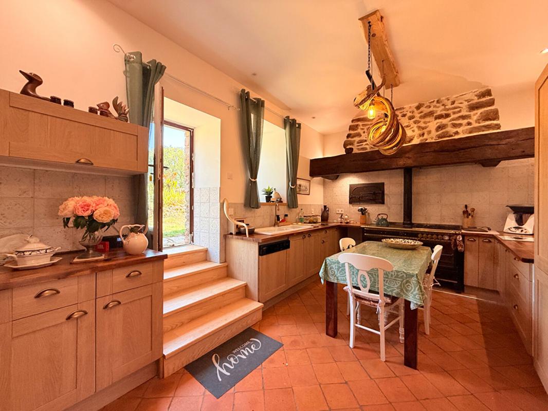 5 bedroom propriete in Mazerolles, Charente, France