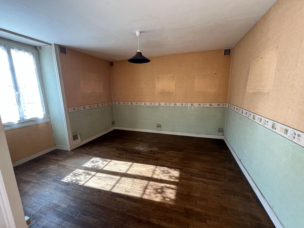 2 bedroom maison in Montmoreau, Charente, France