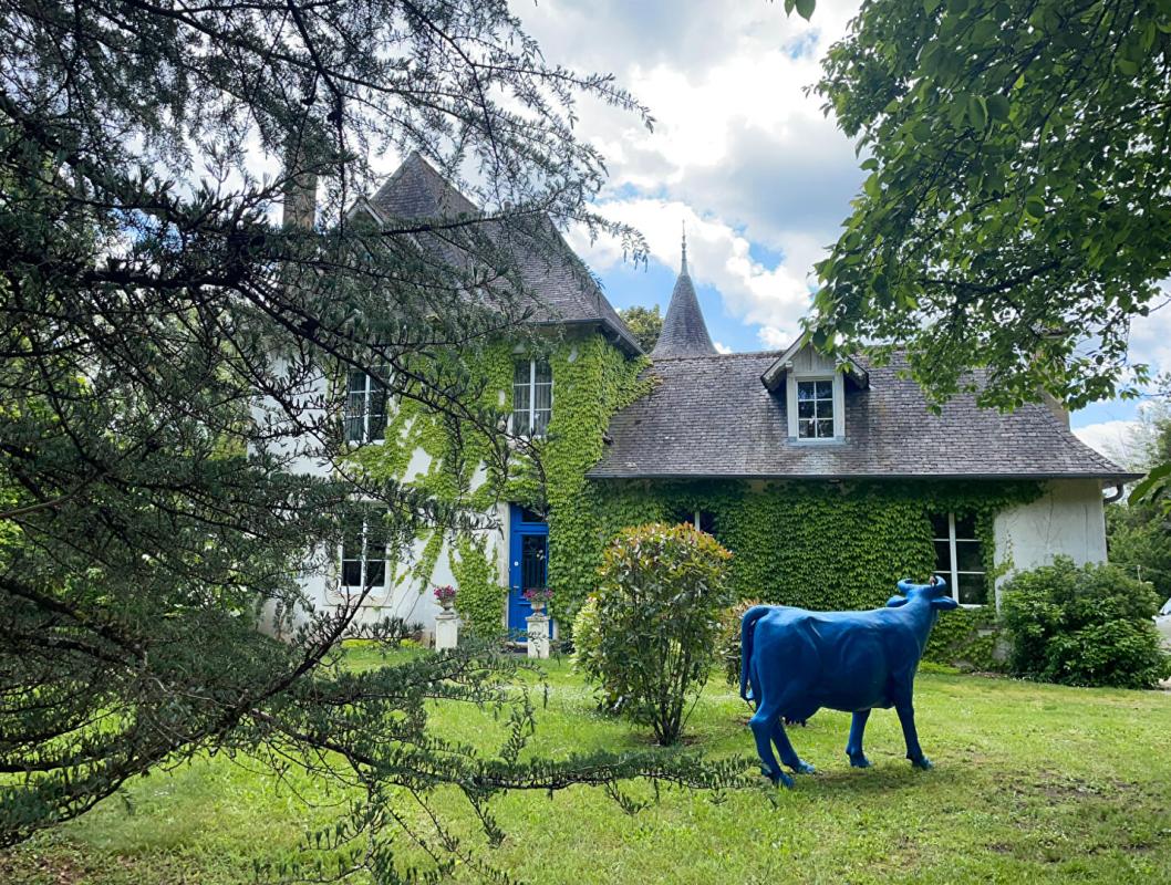 5 bedroom maison de maitre in Vigeois, Corrèze, France