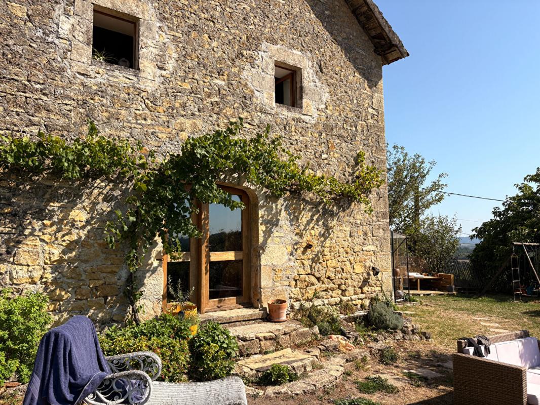 4 bedroom maison in Saint Robert, Corrèze, France