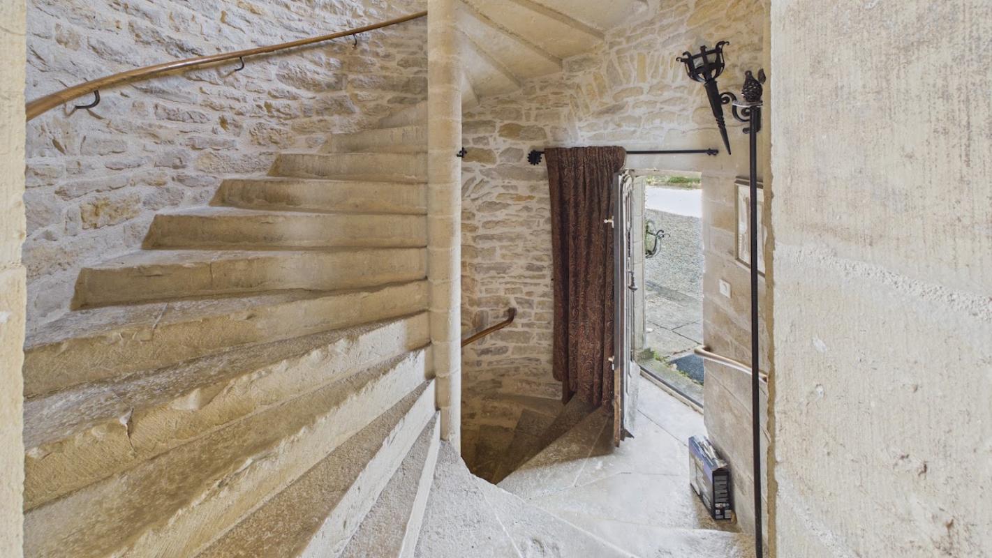 6 bedroom chateau in Parisot, Tarn-et-Garonne, France