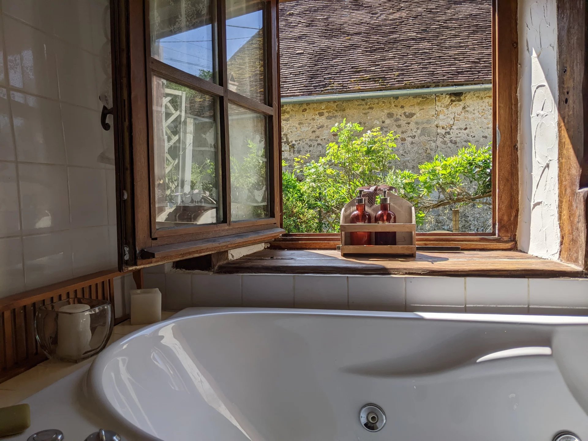 Delightful 2 bedroom character cottage in the Indre, Centre – France – BVI70784