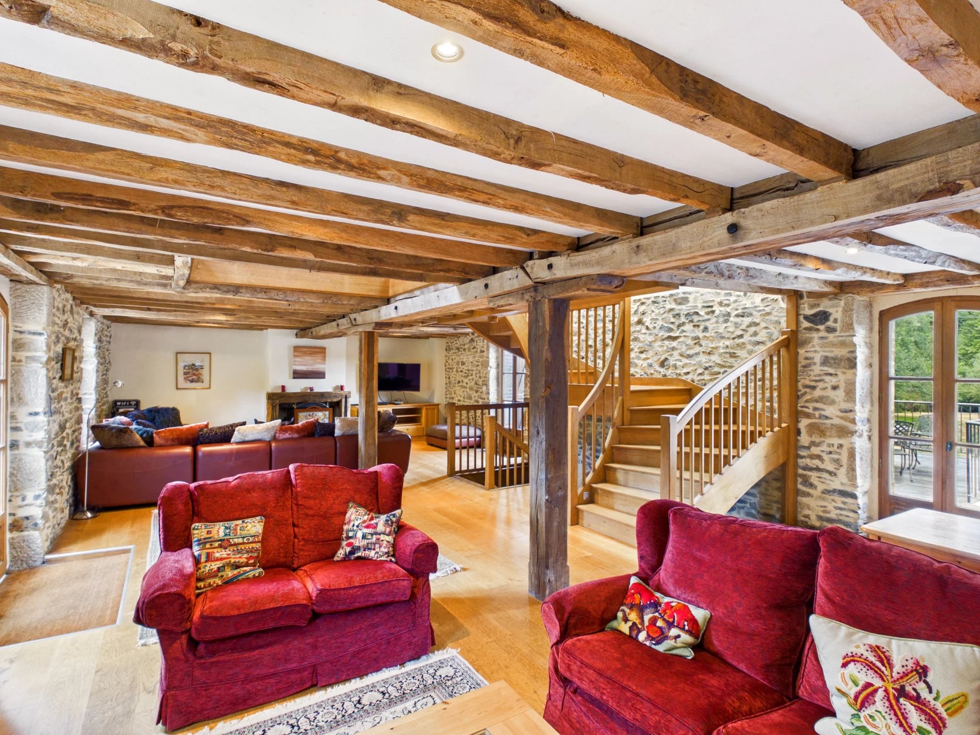 Beautifully restored historic mill with pool, lake and barn, Limousin – France – BVI81941