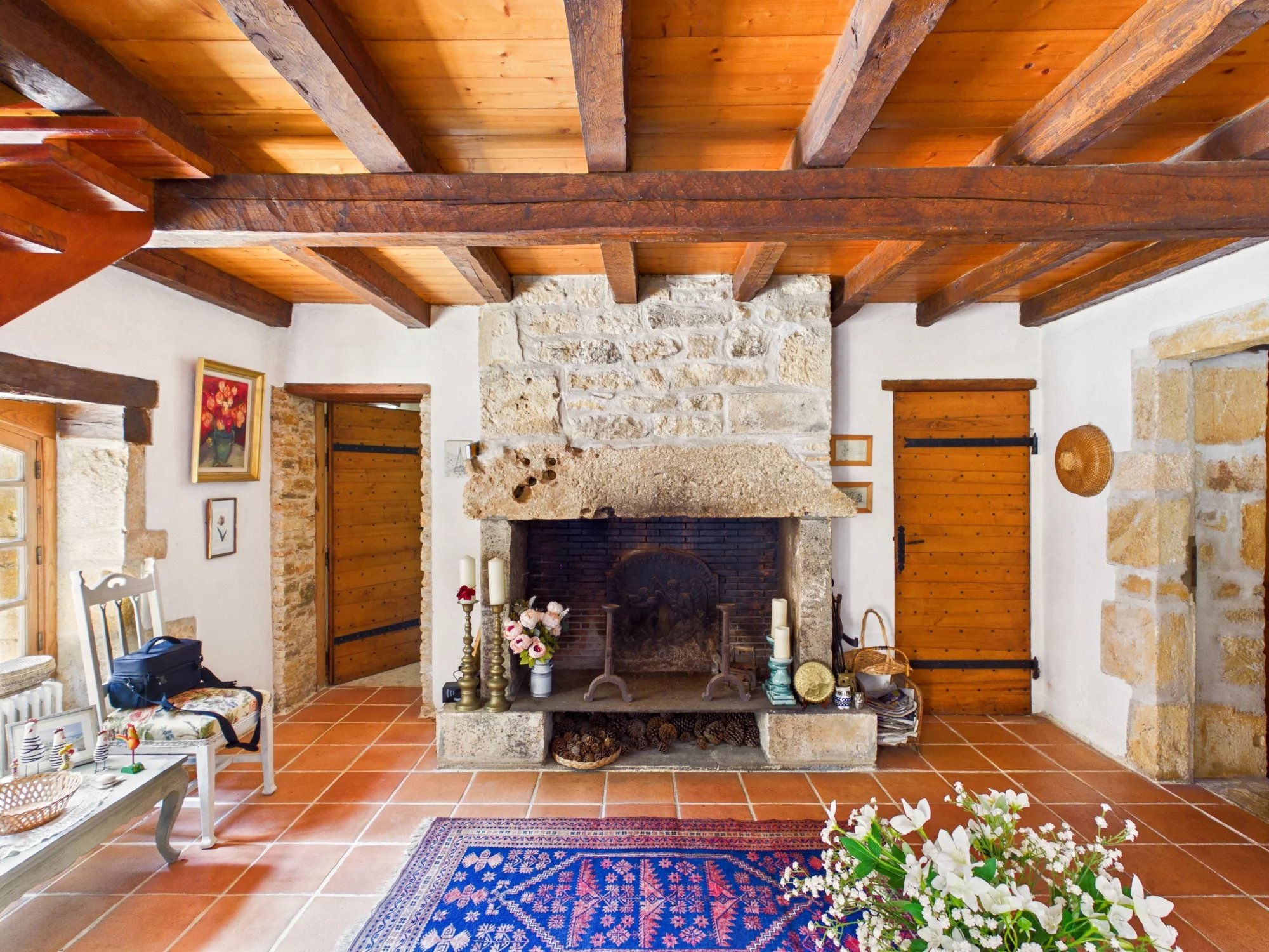 Exceptional Stone Property with Rich History and Panoramic Views of Bonaguil Castle, Midi-Pyrénées – France – BVI86565