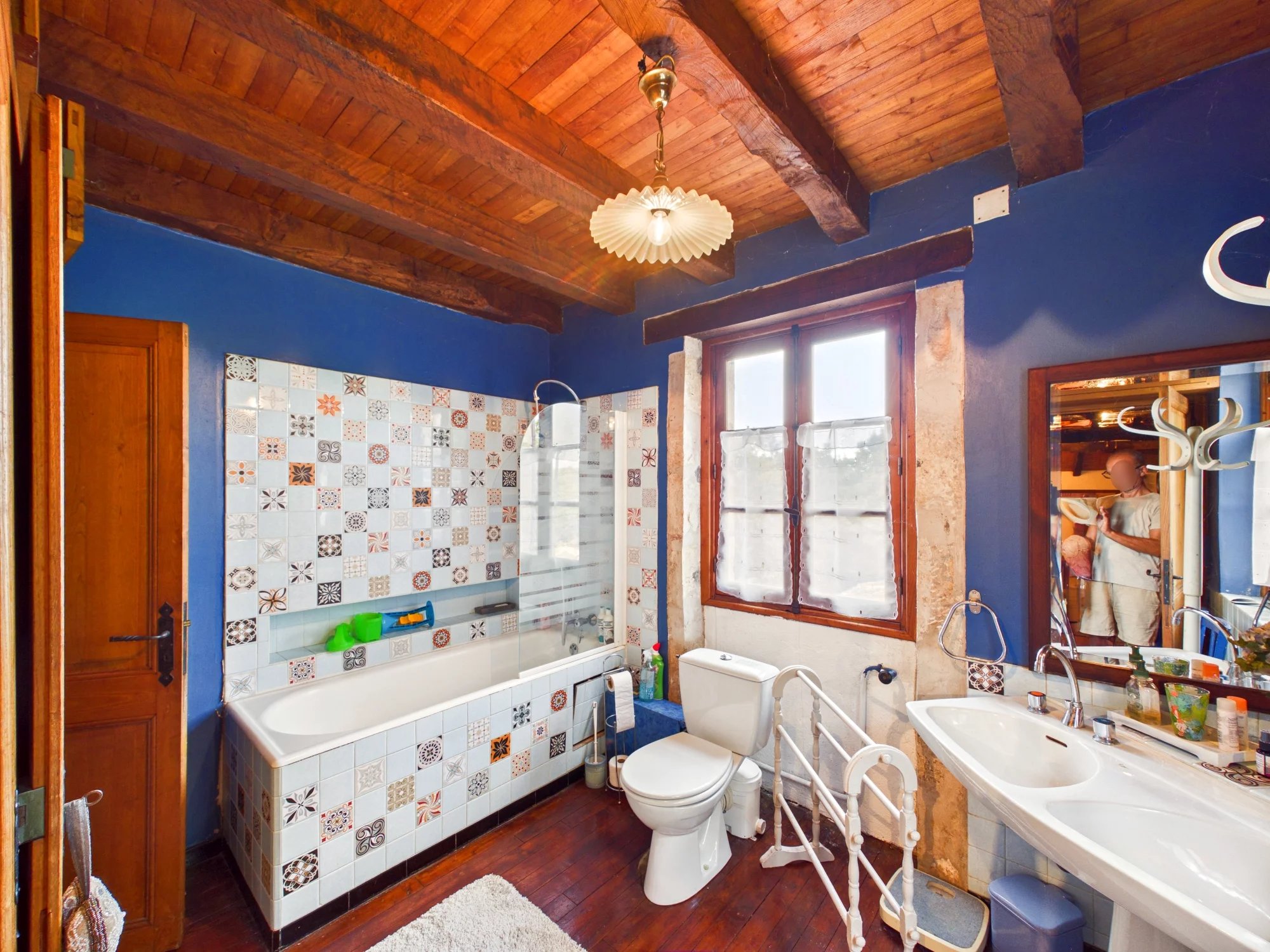 Exceptional Stone Property with Rich History and Panoramic Views of Bonaguil Castle, Midi-Pyrénées – France – BVI86565