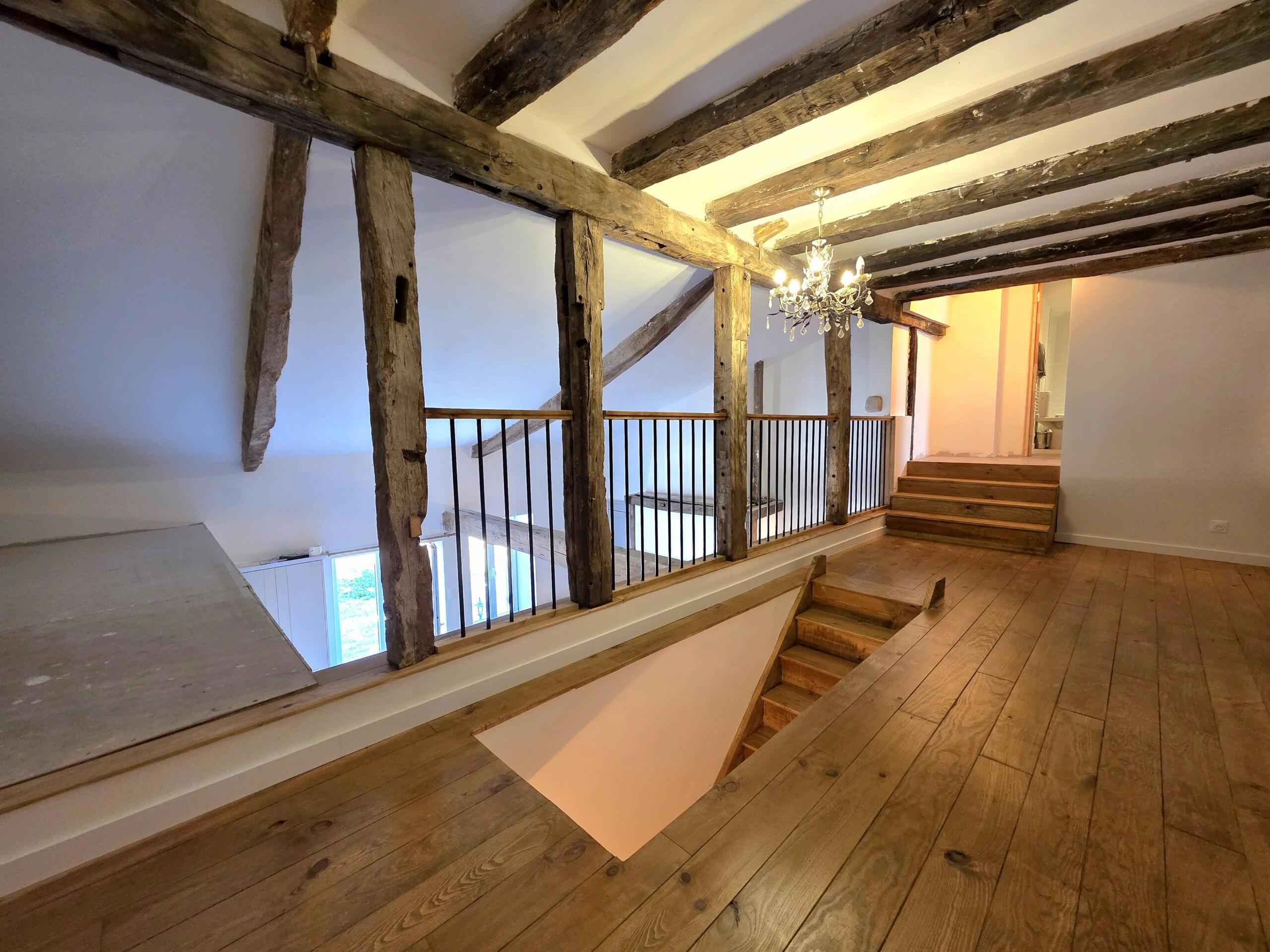 Characterful renovated stone house with large barn – close to Lauzun, Aquitaine – France – BVI85768