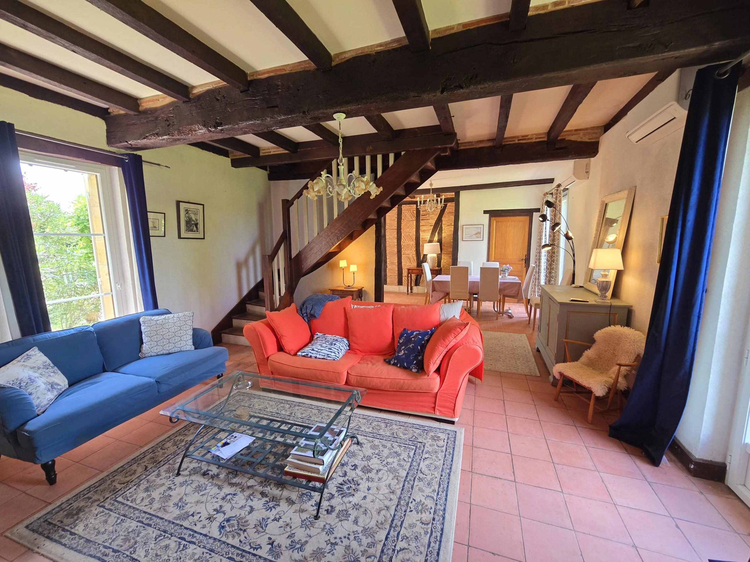 Fabulous family home or income generating with large pool near Bergerac, Aquitaine – France – BVI68643