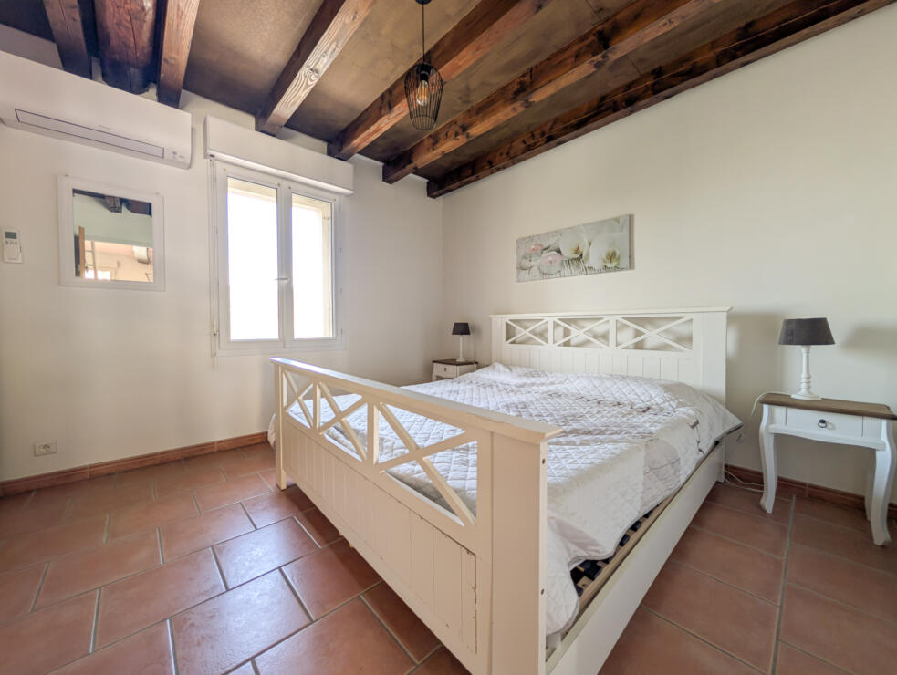 Beautifully Renovated 3-Bedroom Stone House with Pool & Stunning Views near the Canal du Midi, Gîte Business