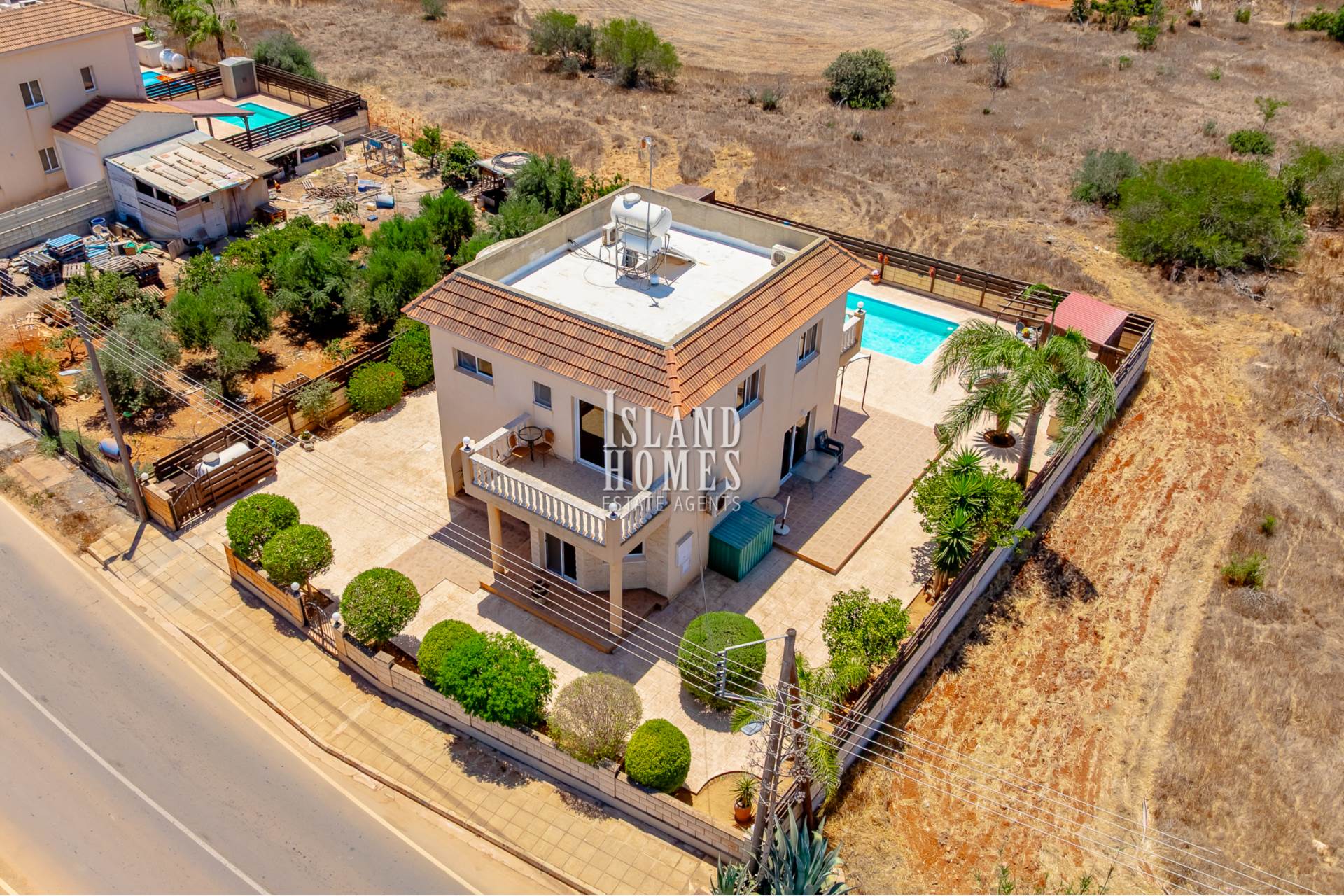 3 bedroom Detached in Liopetri, Famagusta, Cyprus – DeL101in