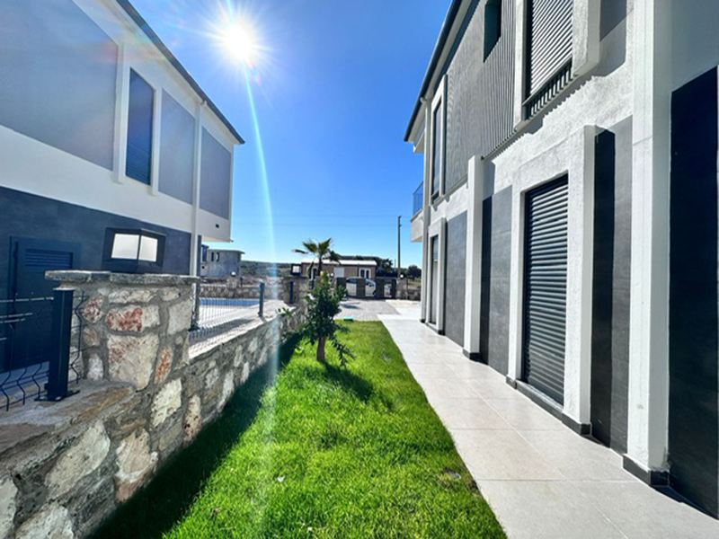 Large Detached Villas just outside Altinkum – TC2014