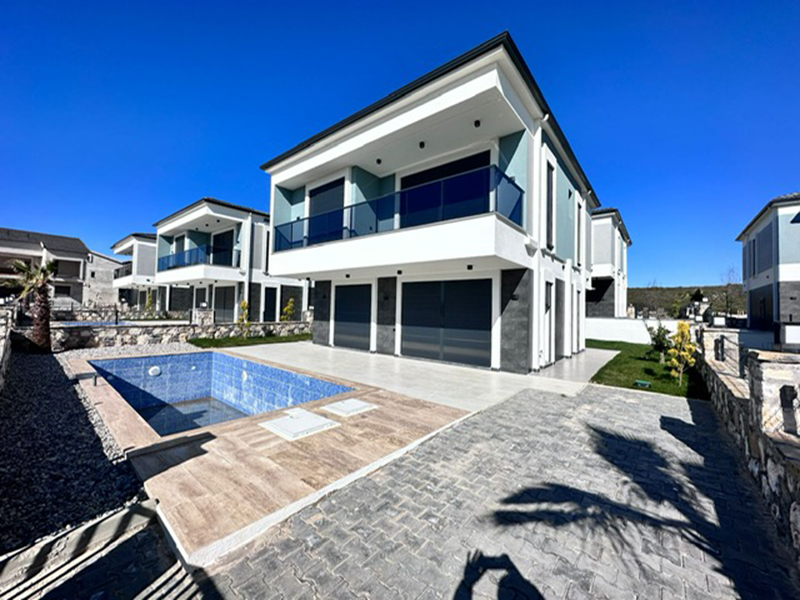 Large Detached Villas just outside Altinkum – TC2014
