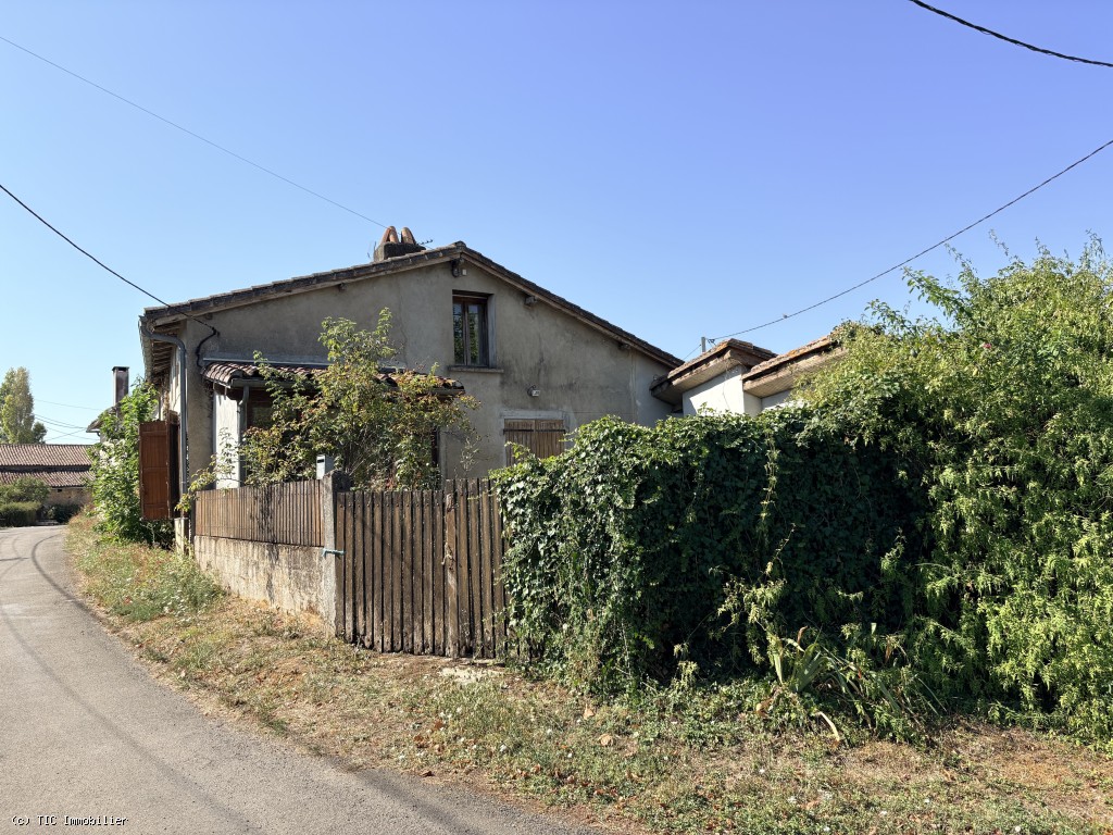 1 bedroom House in Nanteuil-En-Vallee, Nanteuil-En-Vallée, France – r7552