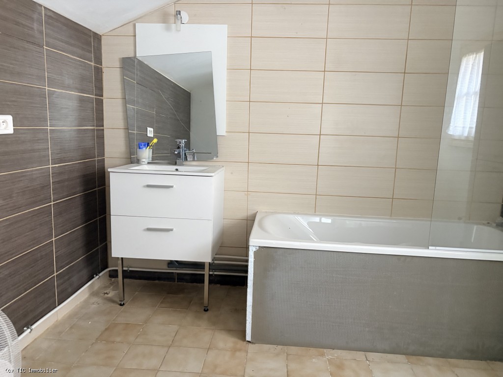 1 bedroom House in Nanteuil-En-Vallee, Nanteuil-En-Vallée, France – r7552