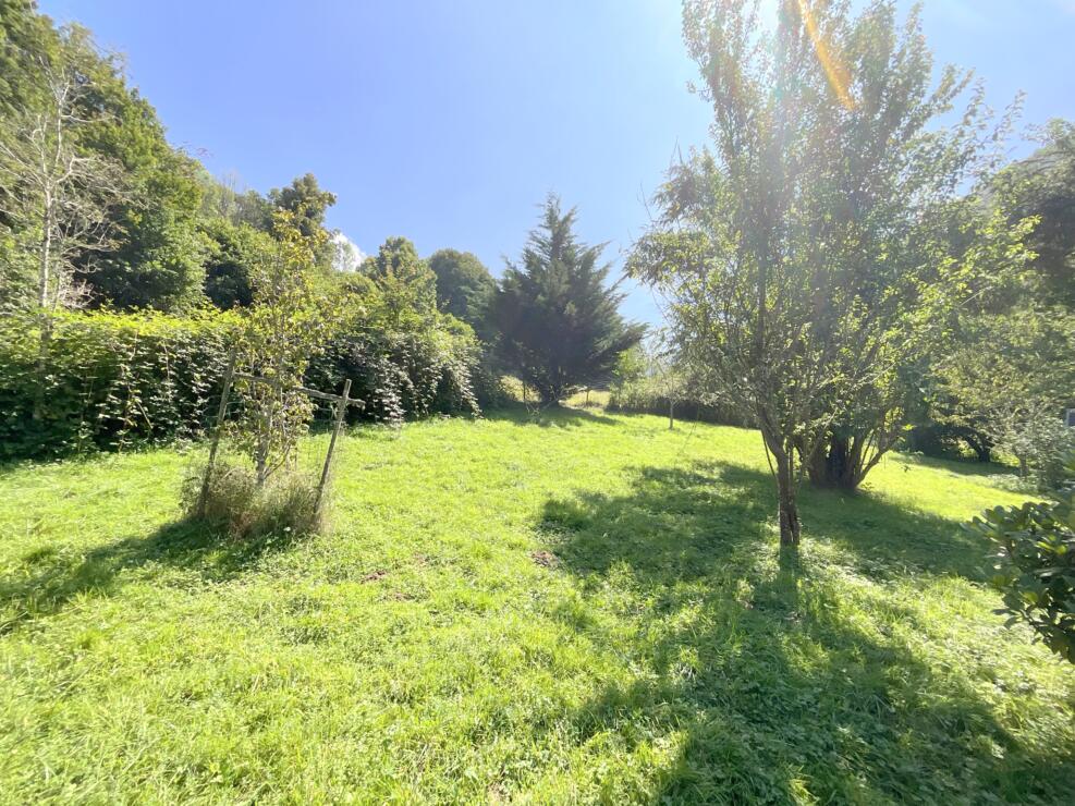 Couledoux, BOUTX – Perfect holiday home in the Pyrenees mountains close to skiing, lakes, cycling, walking in an idyllic location