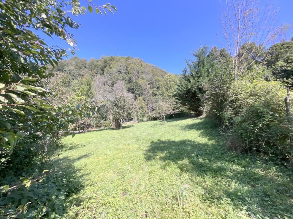 Couledoux, BOUTX – Perfect holiday home in the Pyrenees mountains close to skiing, lakes, cycling, walking in an idyllic location