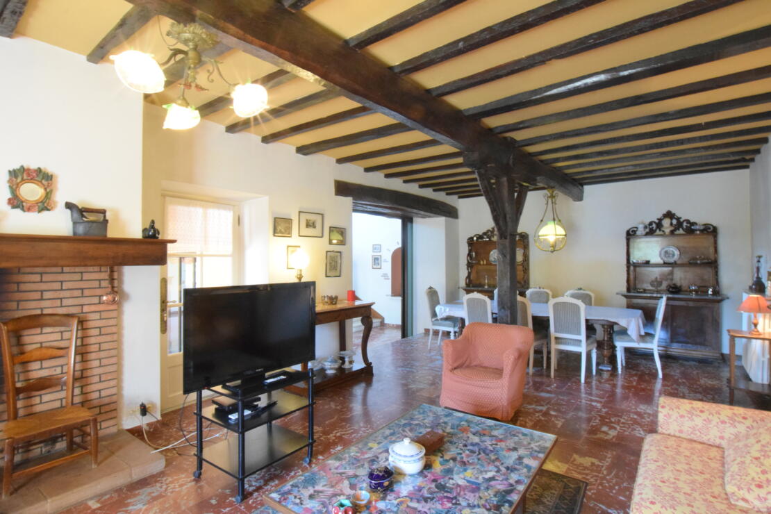Touille – Substantial character home with pool, genuine marble floors and exceptional living space