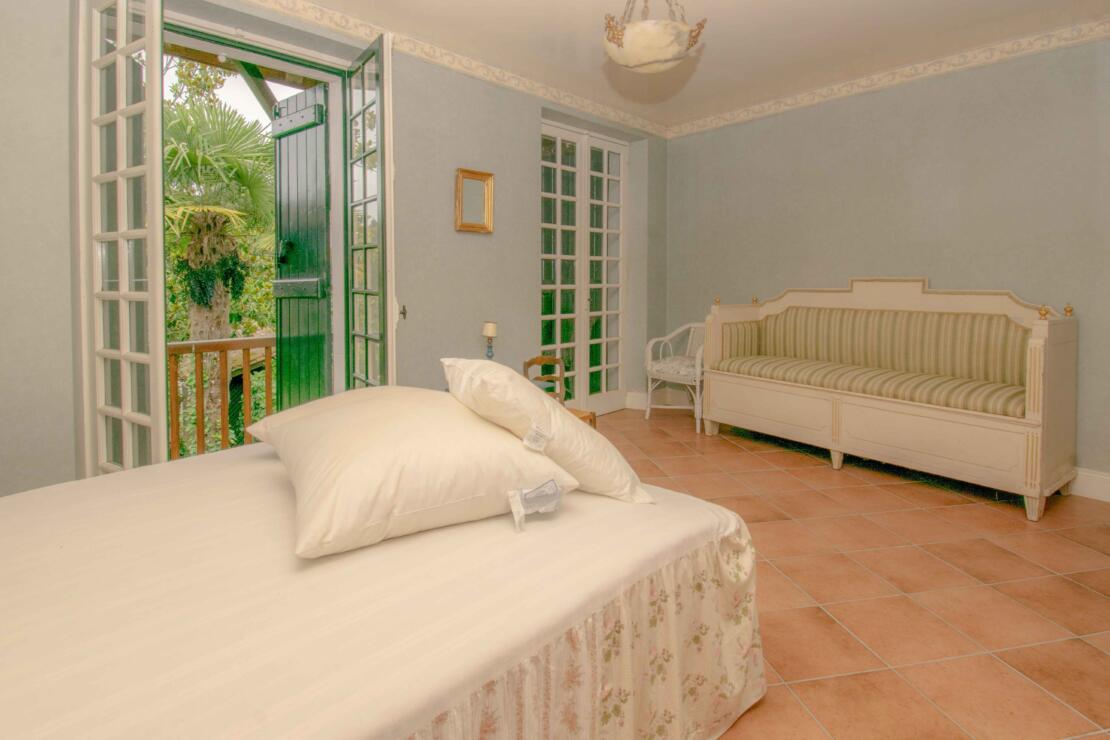 Touille – Substantial character home with pool, genuine marble floors and exceptional living space