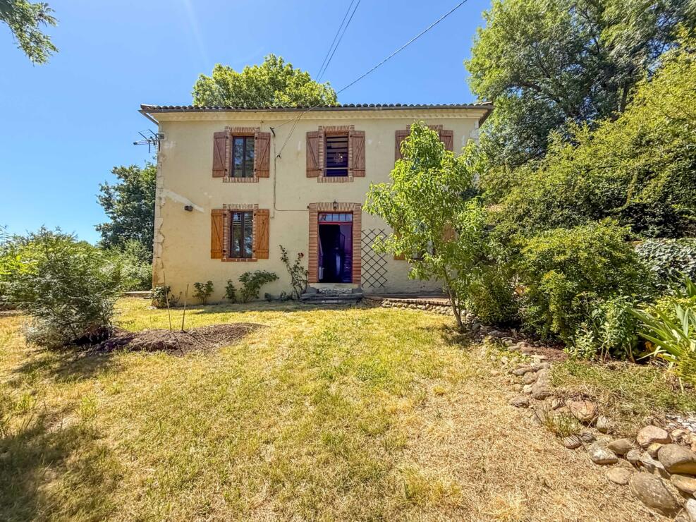 Bazordan – Character Gascogne home with countryside views, new roof, garden/terraces and peaceful country setting
