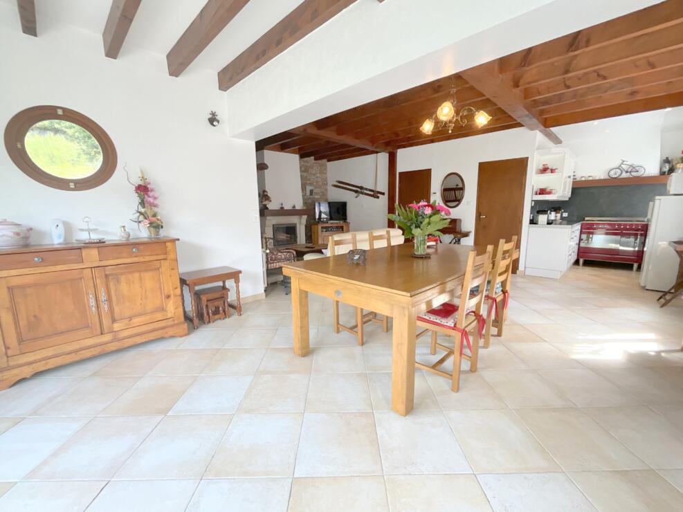 Baren – Stunning panoramic views and tranquility await – a beautiful house and an apartment near Luchon and skiing