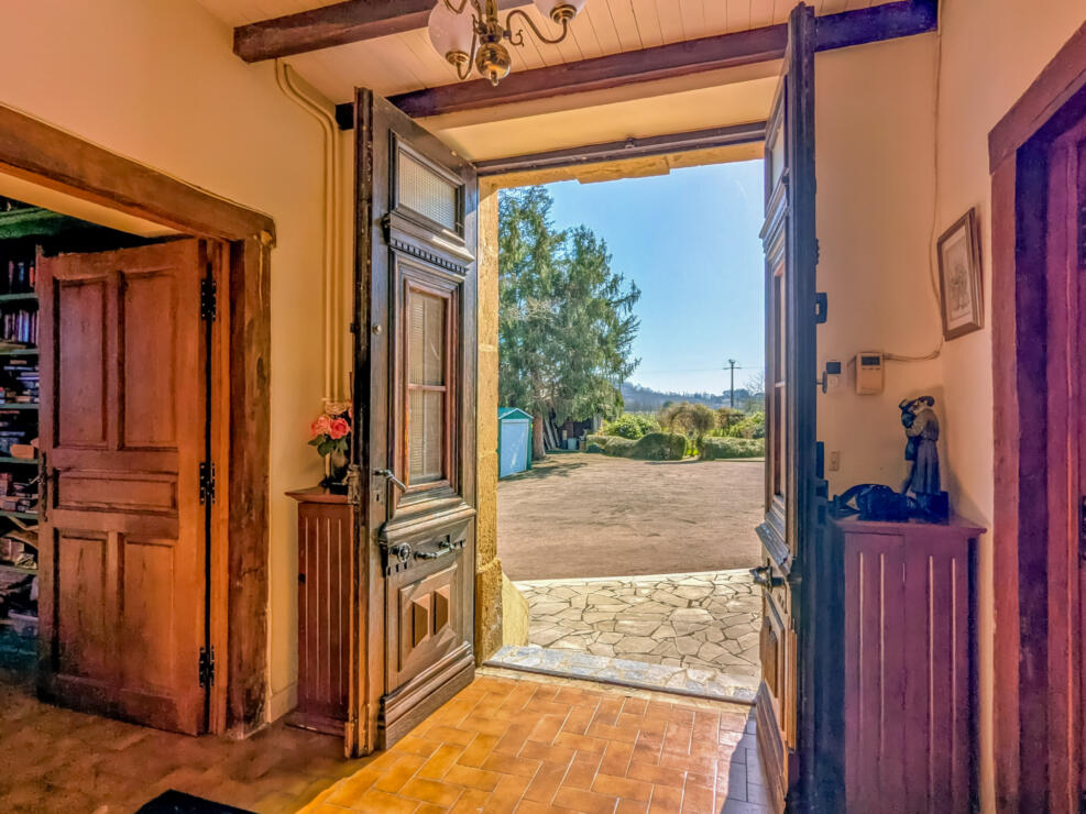 Sariac-Magnoac – Charming, traditional farmhouse and independent gite with terraces and a pool in a peaceful, rural setting.