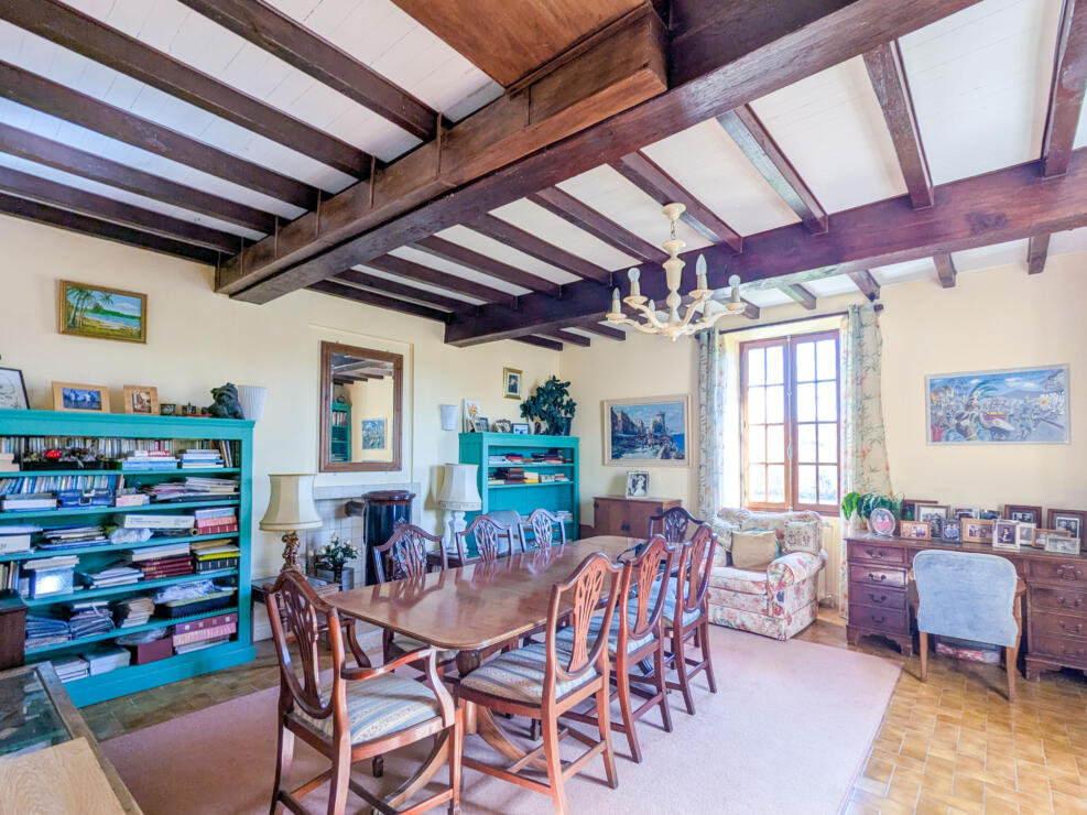 Sariac-Magnoac – Charming, traditional farmhouse and independent gite with terraces and a pool in a peaceful, rural setting.