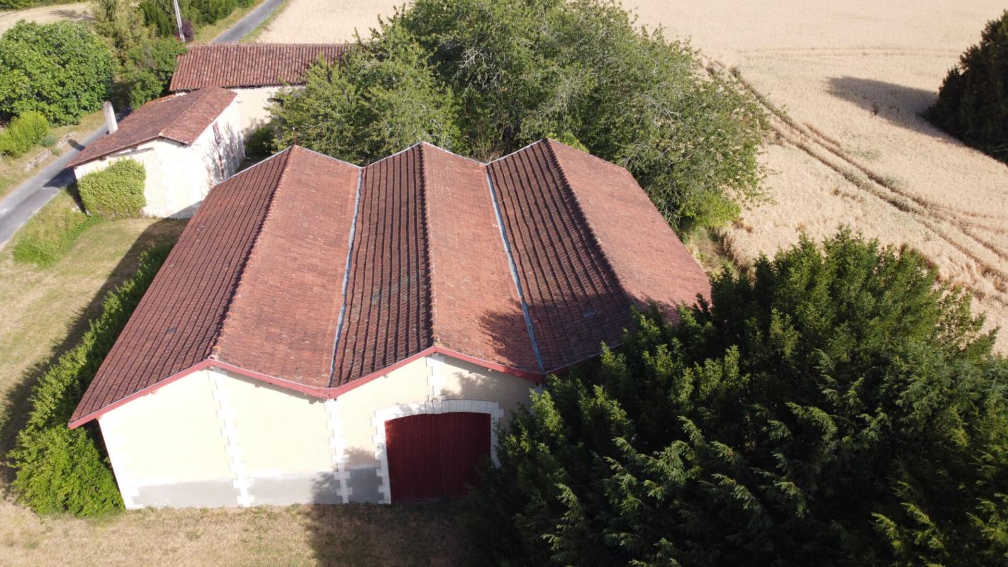 5 bedroom maison a renover in Montmoreau, Charente, France