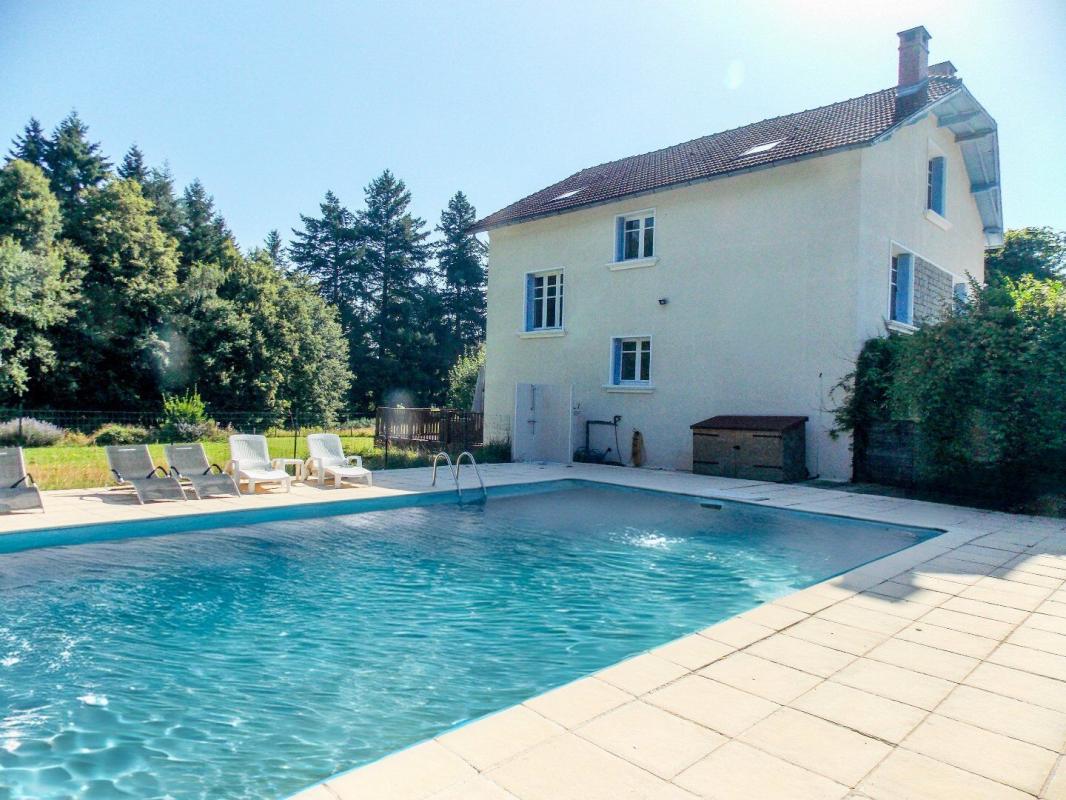 6 bedroom maison en pierres in Maisonnais Sur Tardoire, Haute-Vienne, France