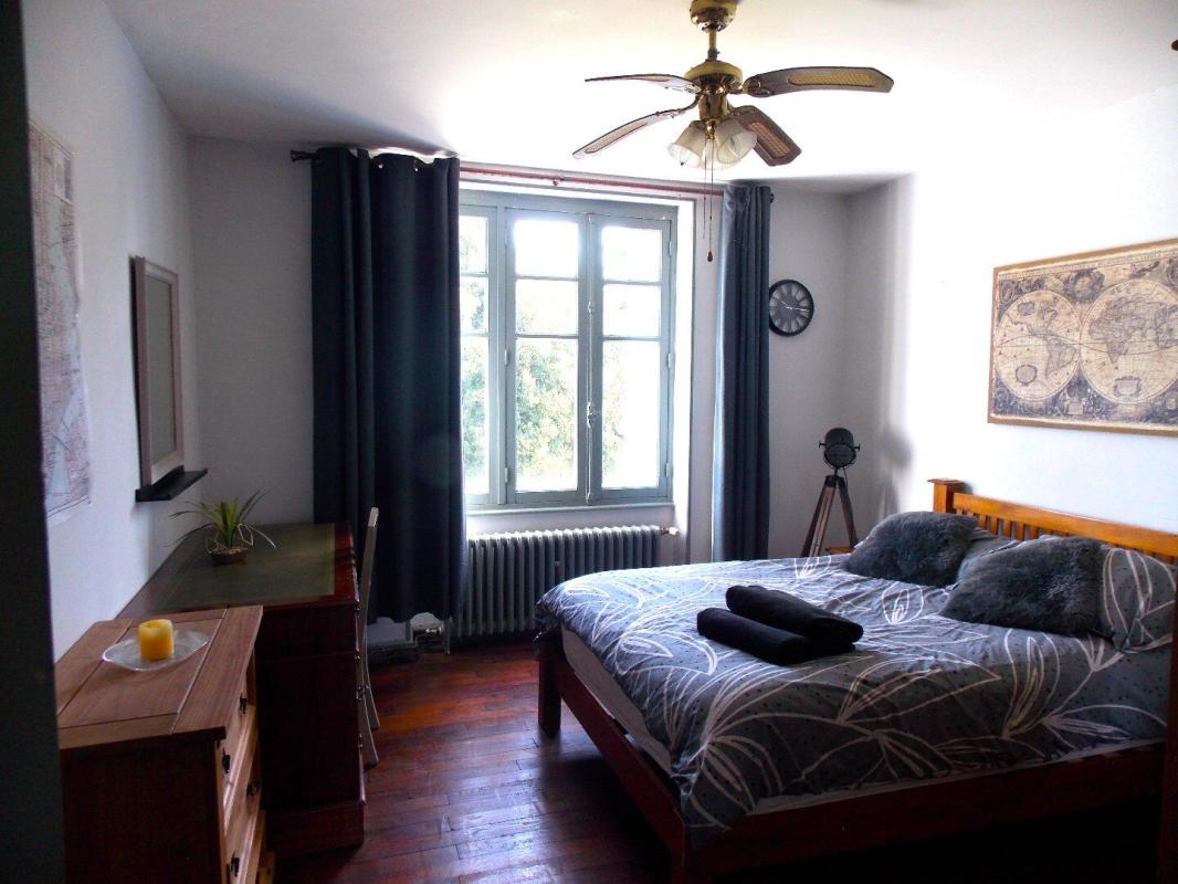 6 bedroom maison en pierres in Maisonnais Sur Tardoire, Haute-Vienne, France