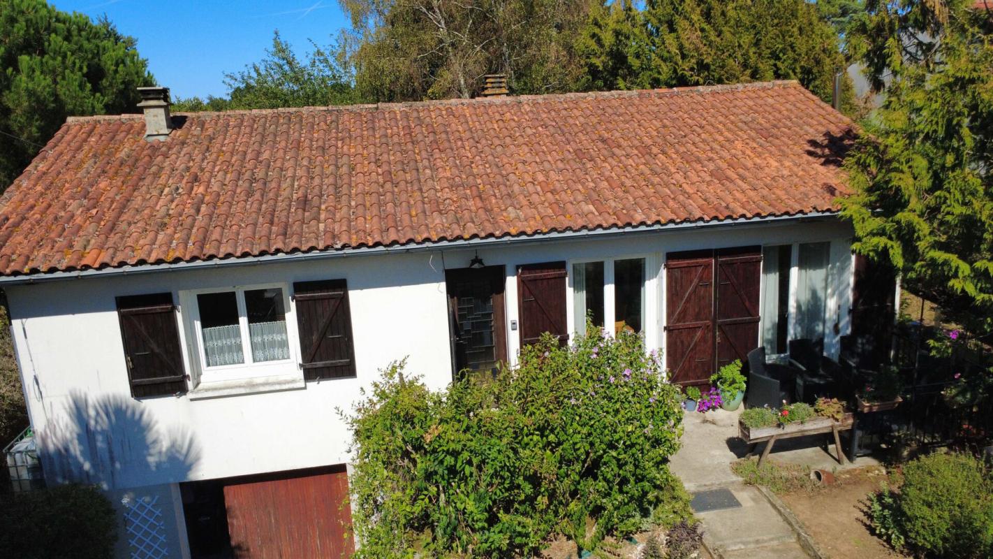 2 bedroom pavillon in Pressac, Vienne, France