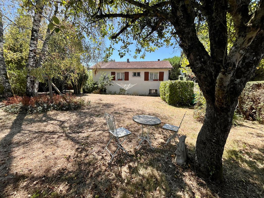2 bedroom pavillon in Pressac, Vienne, France