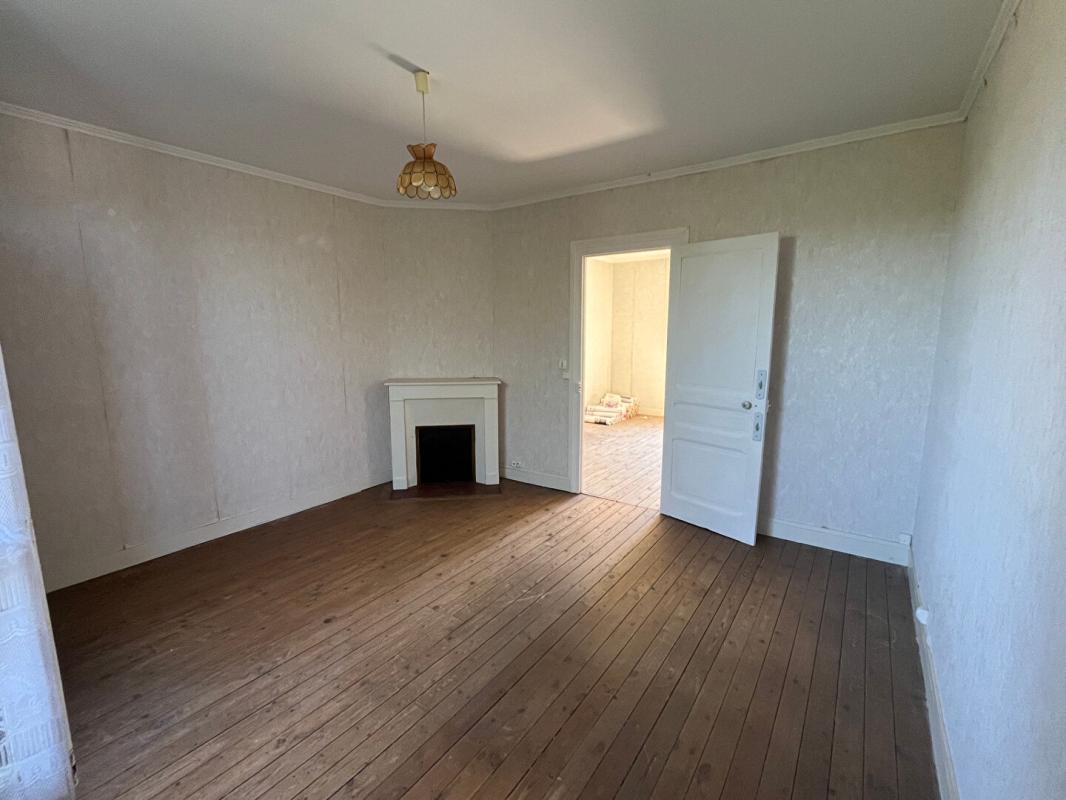 2 bedroom maison individuelle in Chassenon, Charente, France