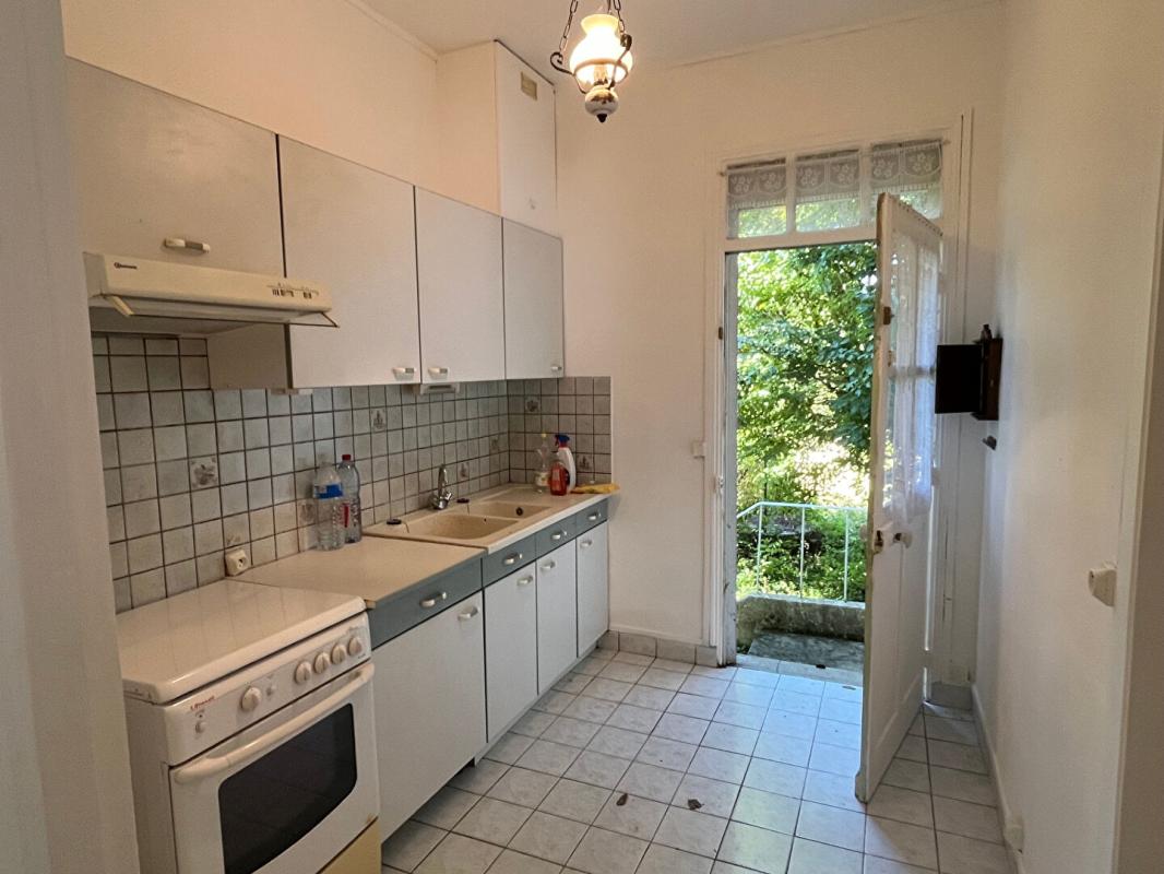2 bedroom maison individuelle in Chassenon, Charente, France