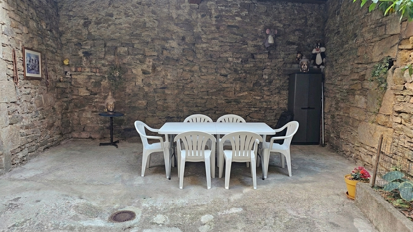 2 bedroom maison in Marvejols, Lozère, France