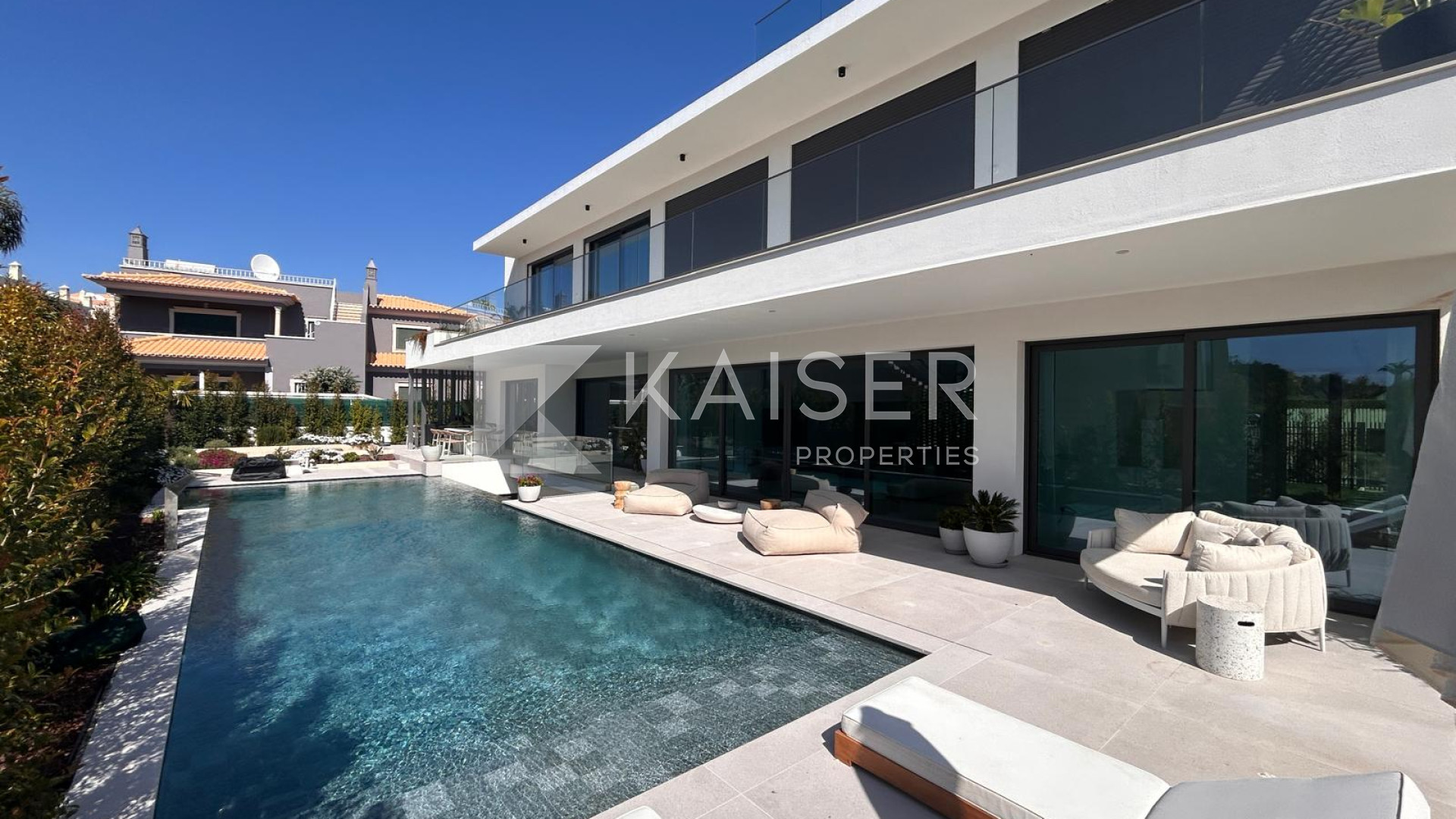 6 bedroom Villa house in Albufeira, Portugal – KP1359