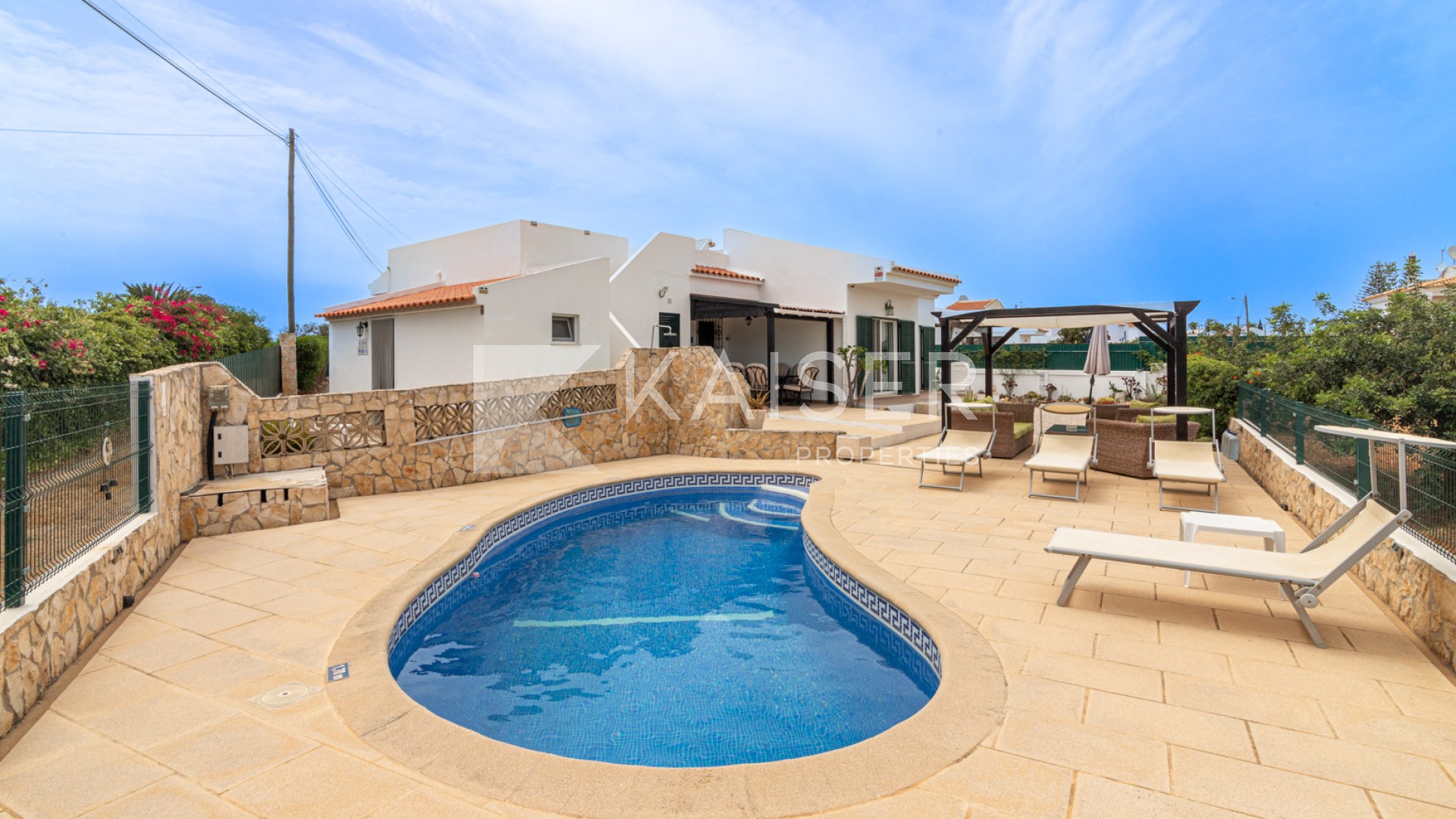 3 bedroom Villa house in Albufeira, Portugal – KP1056