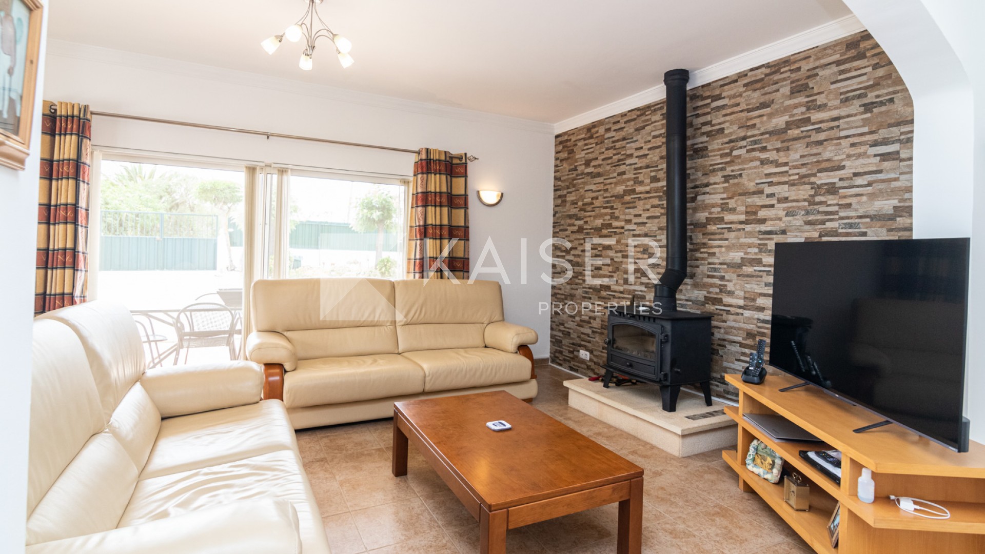 3 bedroom Villa house in Albufeira, Portugal – KP1056