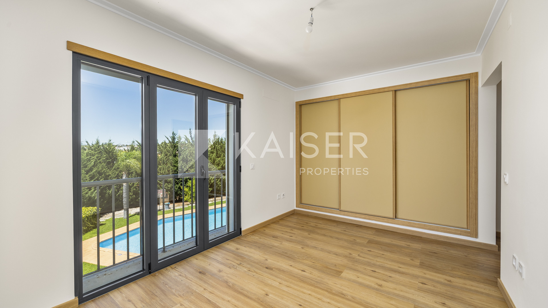3 bedroom Townhouse house in Albufeira, Portugal – KP1367
