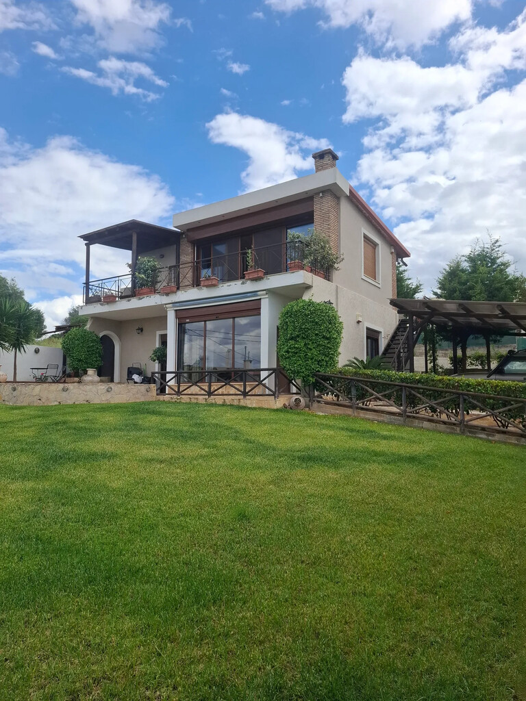 2 bedroom Detached house in Com. Skalas Oropou, Rest Of Attica, Greece – 66751