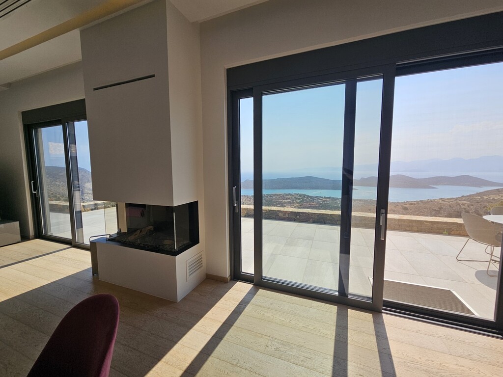 4 bedroom Villa in Agios Nikolaos, Lasithi Prefecture, Greece – 66719