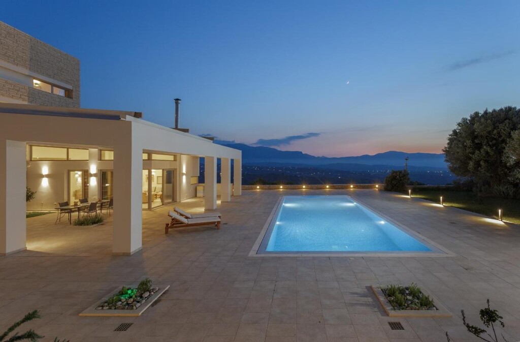 5 bedroom Villa in Heraclion Cretes, Heraklion Prefecture, Greece – 49848