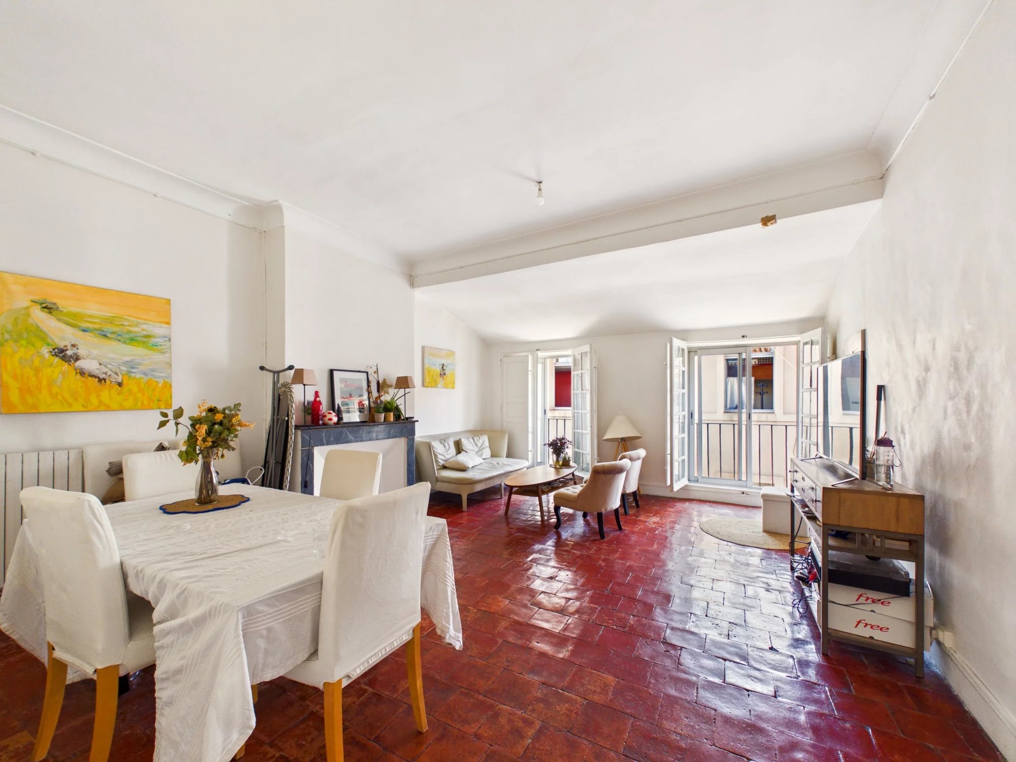 Beautiful 3 bedroom apartment in the historical center of Aix, Provence-Alpes-Côte d’Azur – France – BVI86843