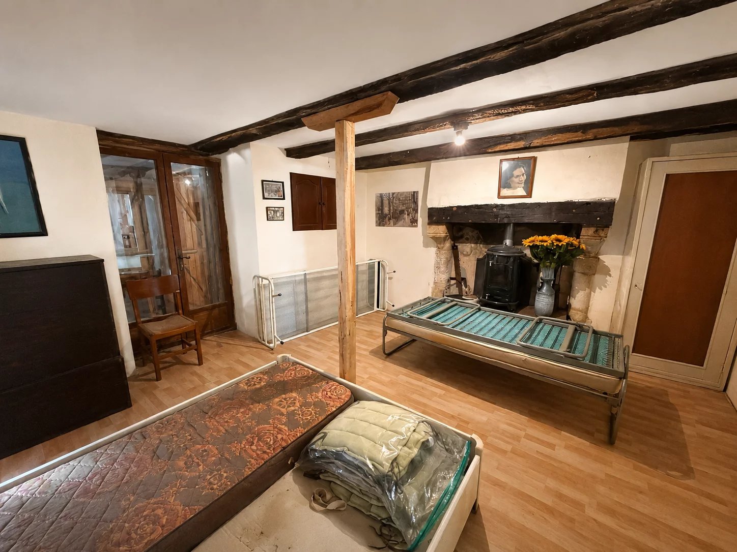 Stone House to renovate, close to Aubeterre-sur-Dronne, Aquitaine – France – BVI86827