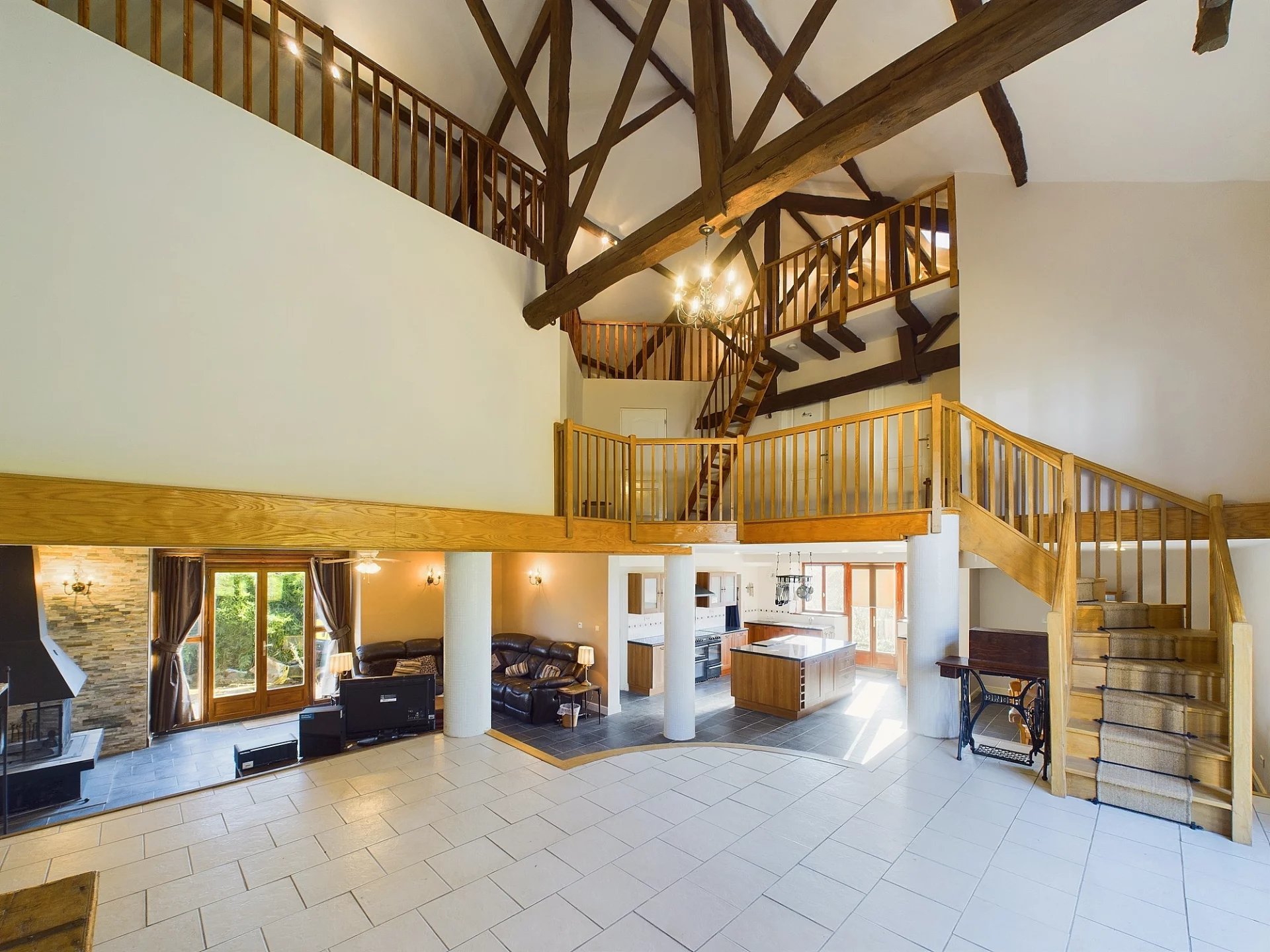 Beautiful barn converstion – open plan living downstairs & 3/4 bedrooms upstairs, Aquitaine – France – BVI61820