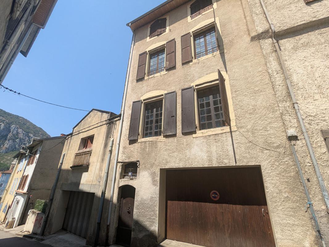 6 bedroom immeuble in Tarascon Sur Ariege, Ariège, France