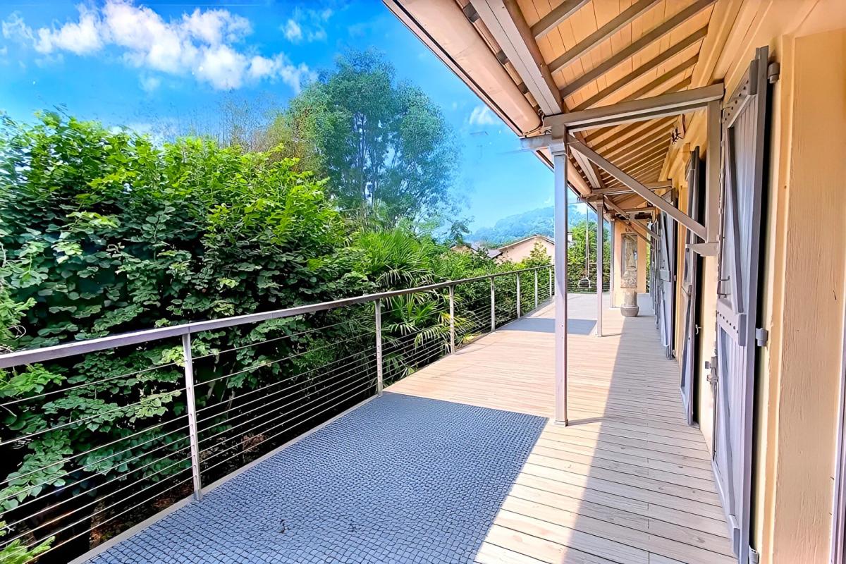 6 bedroom demeure in Brassac, Tarn, France